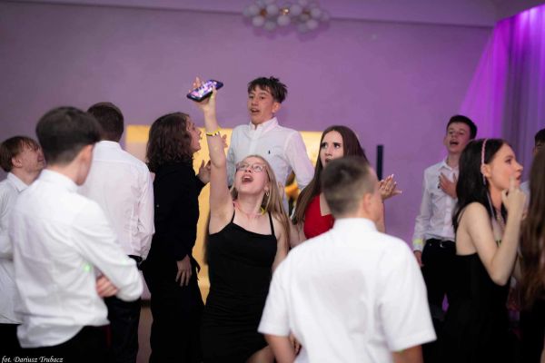 Bal klas ósmych