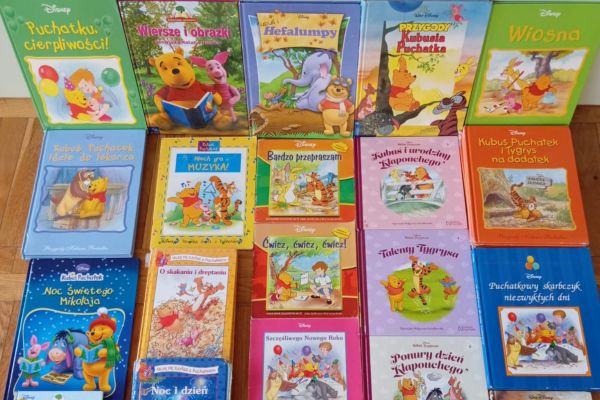 Wystawa książek o Kubusiu Puchatku