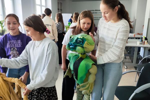 Zajęcia warsztatowe z aktorami Teatru Lalek Tęcza